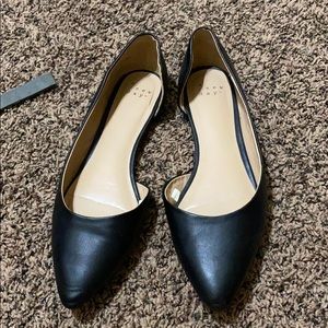 Pointed toe flats